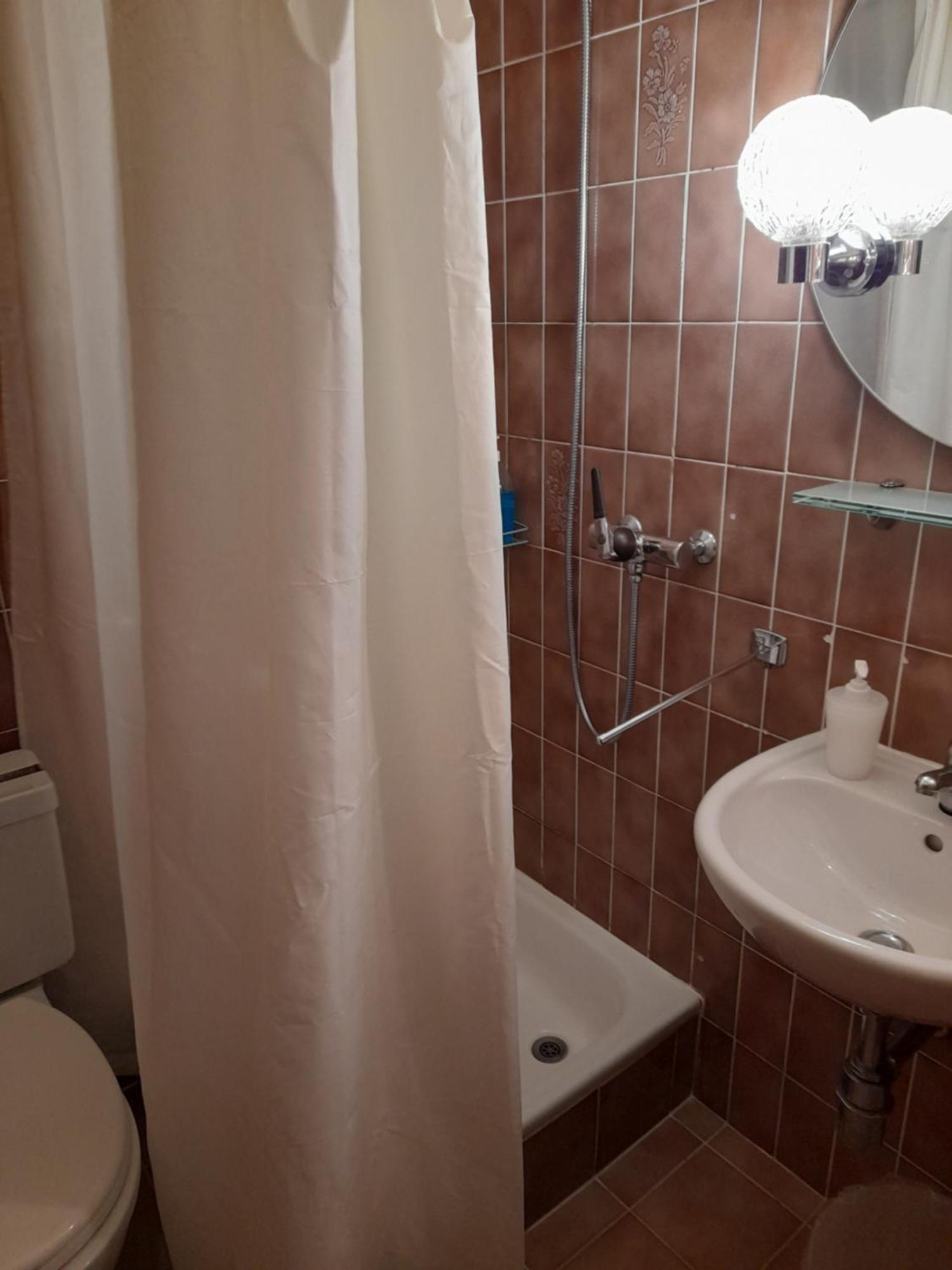Garni Elisabetta Hotel Gordola Ngoại thất bức ảnh
